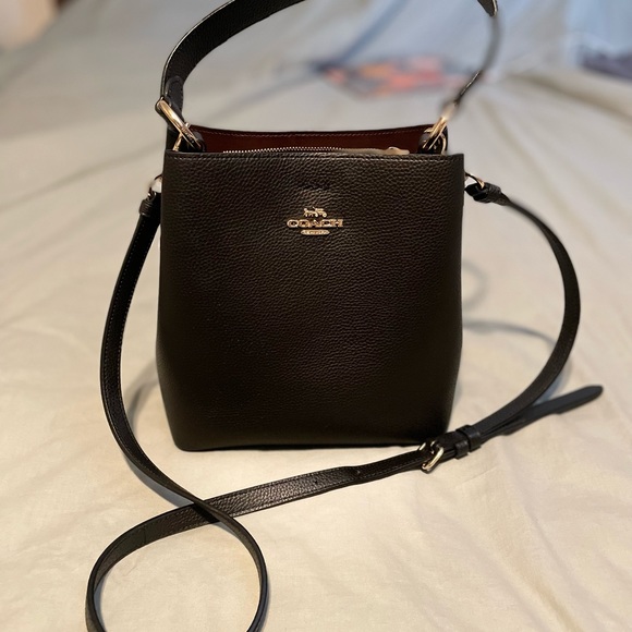 Authentic coach bucket bag. Sold out online - Picture 5 of 6